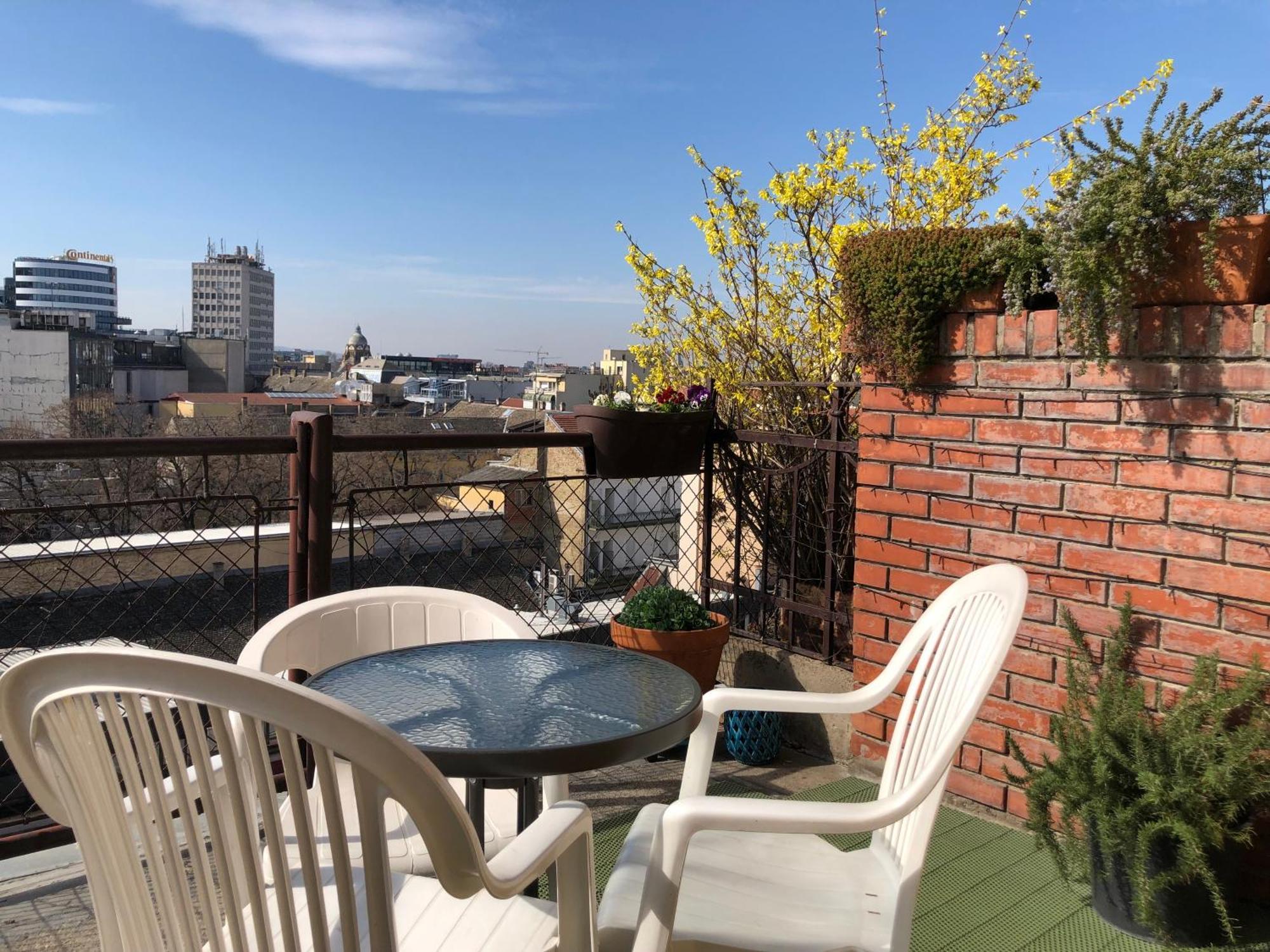Ferienwohnung Penthouse Modena Novi Sad Exterior foto
