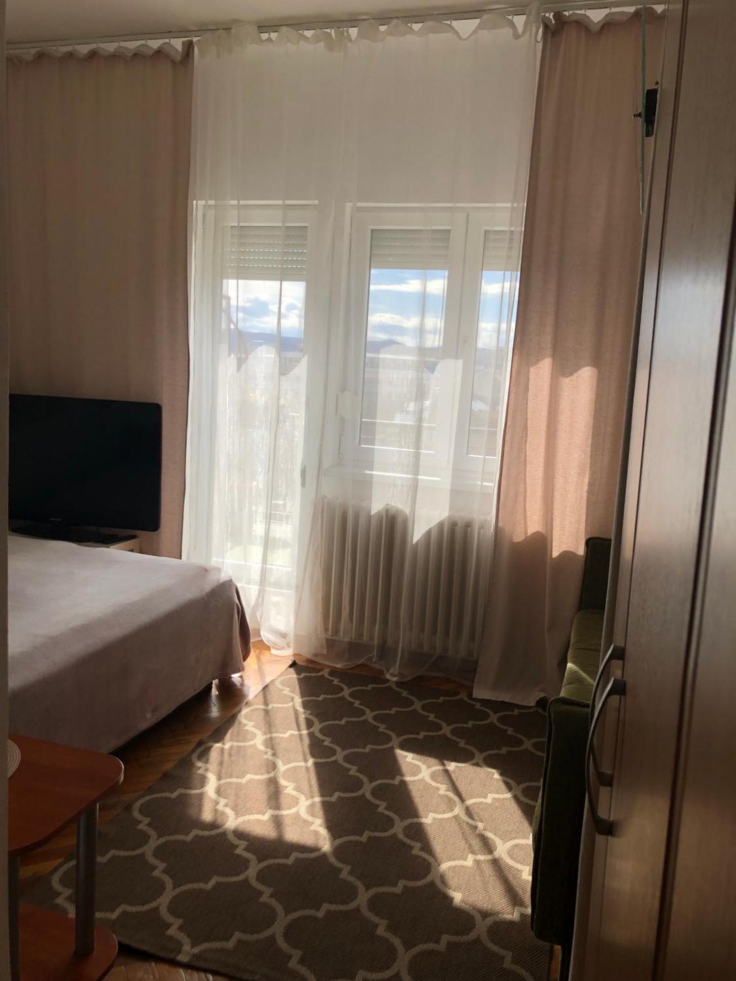 Ferienwohnung Penthouse Modena Novi Sad Exterior foto